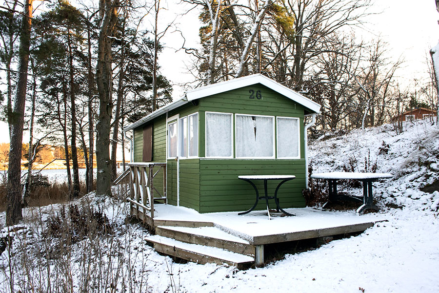 Stuga 26, vinter, Farstanäsets stugförening. Foto: Tomas Wikström