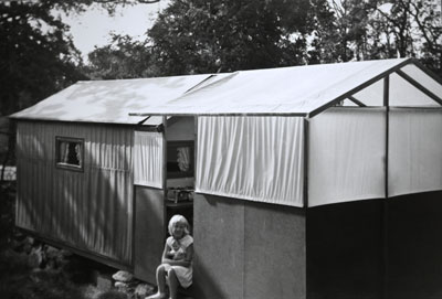 Tältstuga enligt 'Stockholmsmodellen' 1956. Foto Sonia Gustafsson